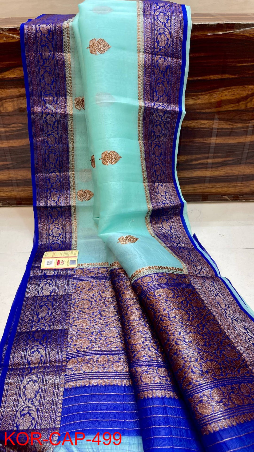 Pure Kora Organza Silk Hanloom Zari Work Saree.