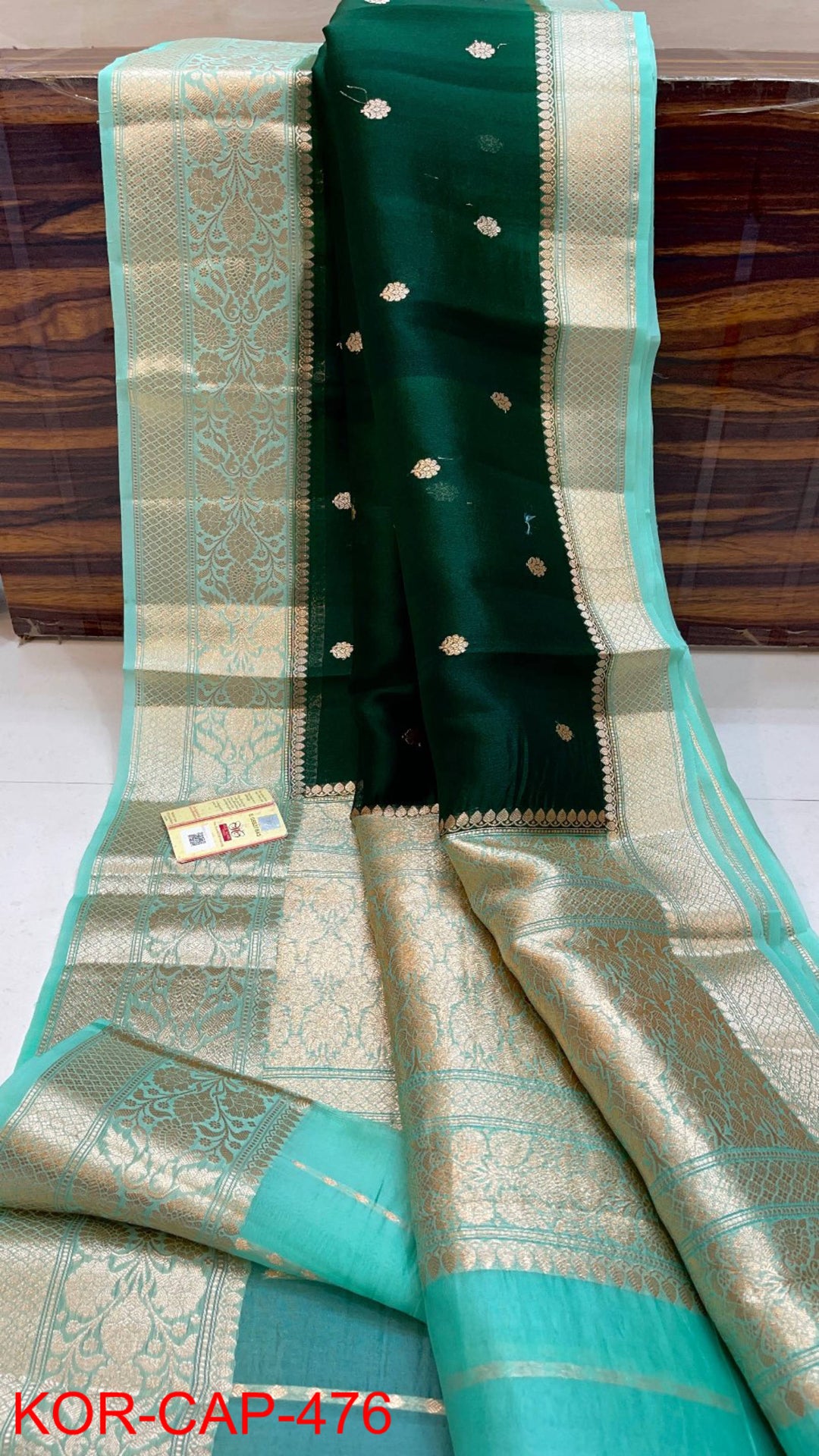 Pure Kora Organza Silk Hanloom Zari Work Saree.