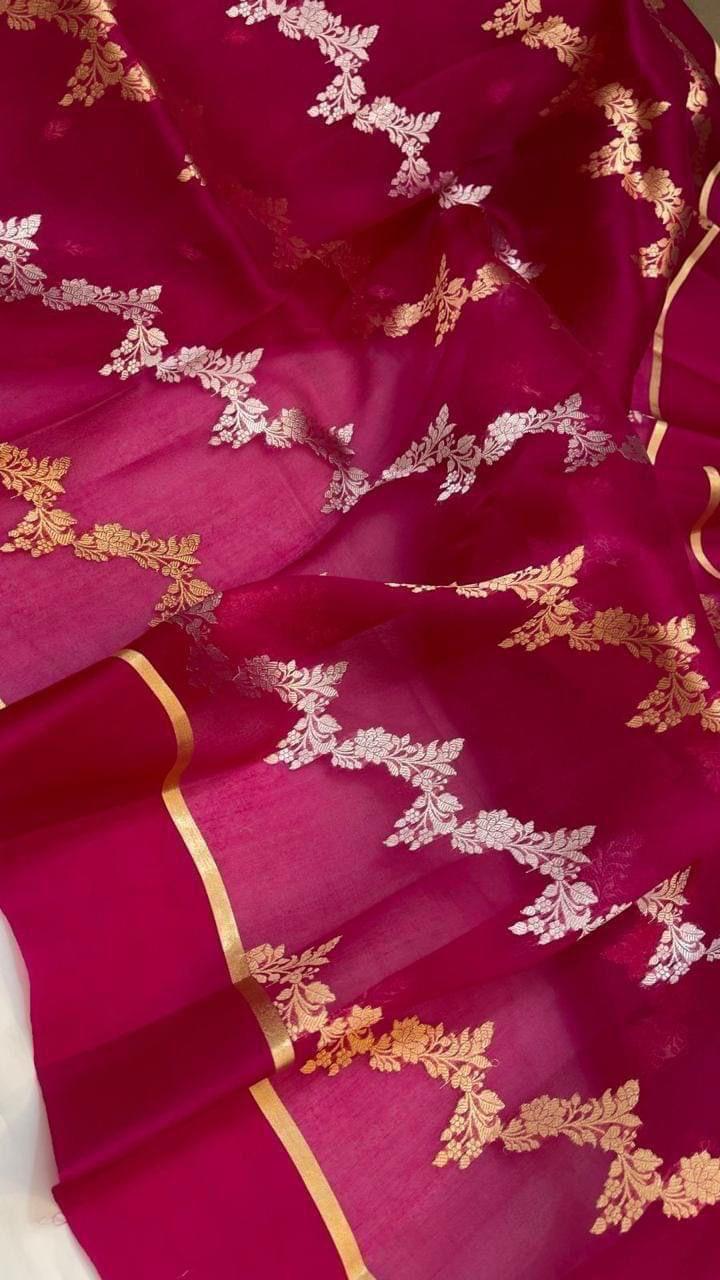 Pure Kora Organza Silk Hanloom Zari Work Saree.