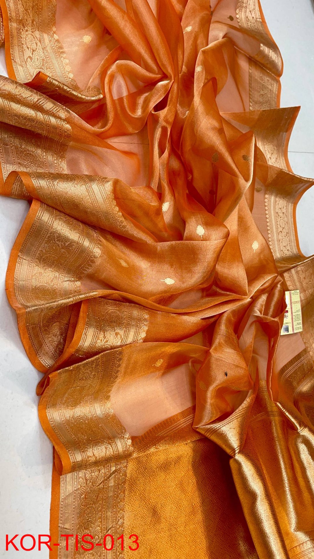 Pure Kora Tissue Silk Hanloom Zari Work Saree.