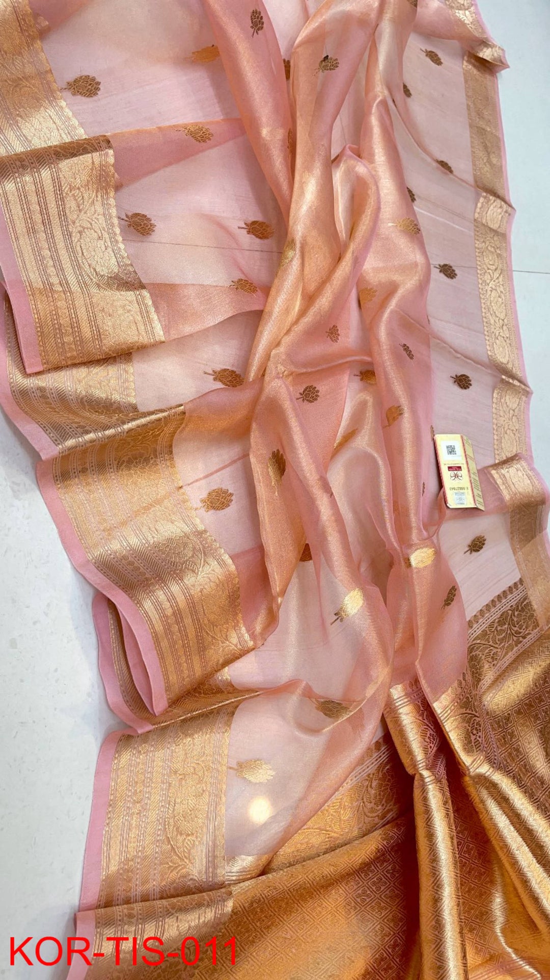 Pure Kora Tissue Silk Hanloom Zari Work Saree.