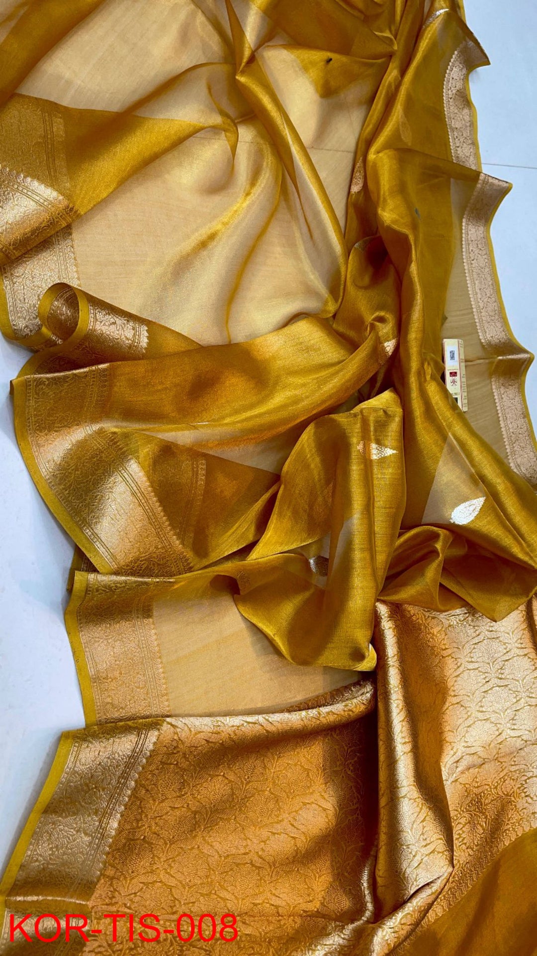 Pure Kora Tissue Silk Hanloom Zari Work Saree.