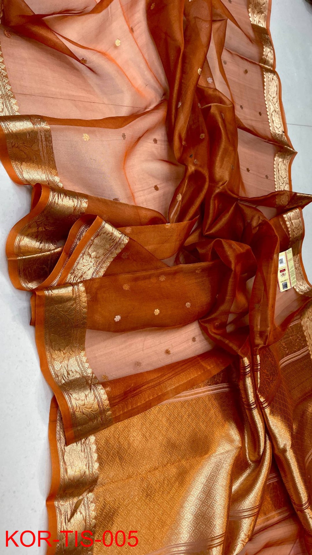 Pure Kora Tissue Silk Hanloom Zari Work Saree.