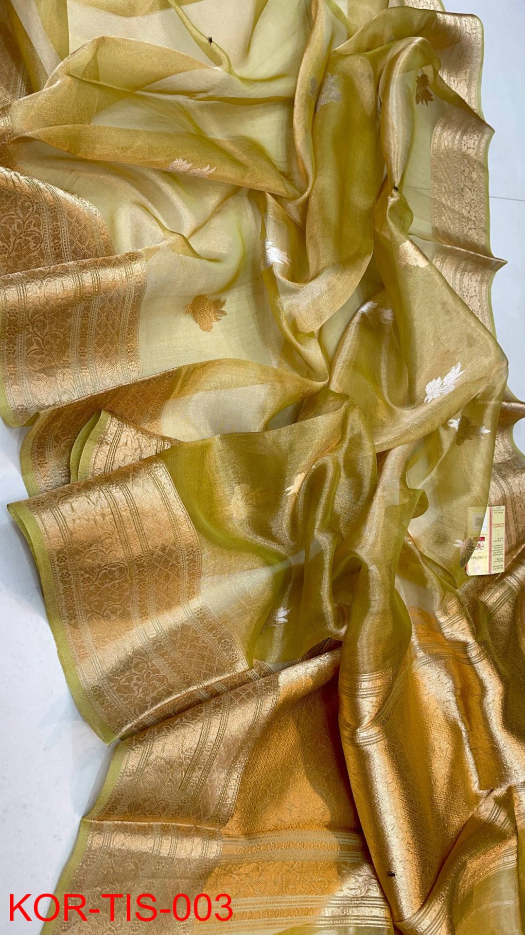 Pure Kora Tissue Silk Hanloom Zari Work Saree.