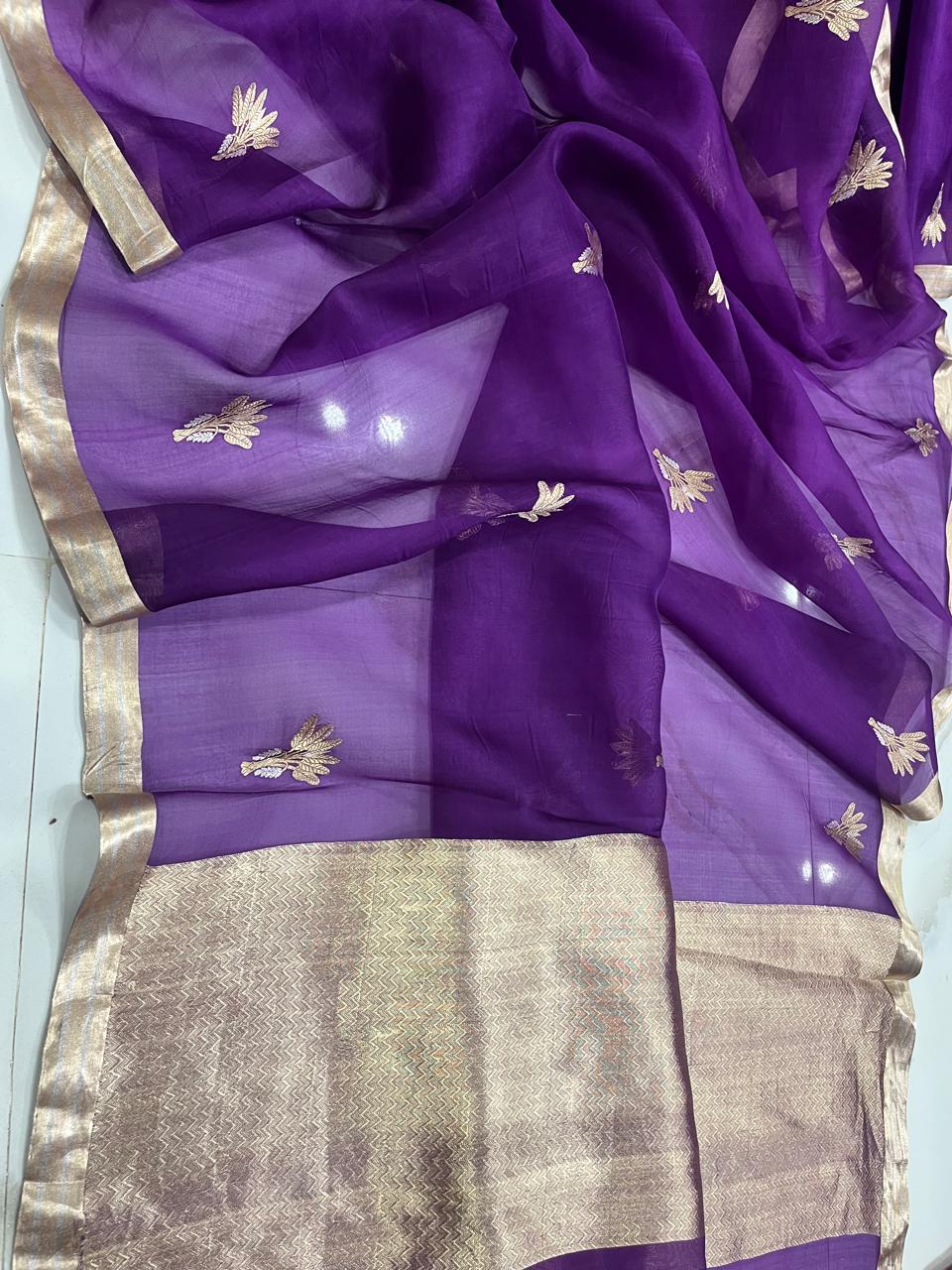Pure Kora Organza Silk Hanloom Zari Work Saree.