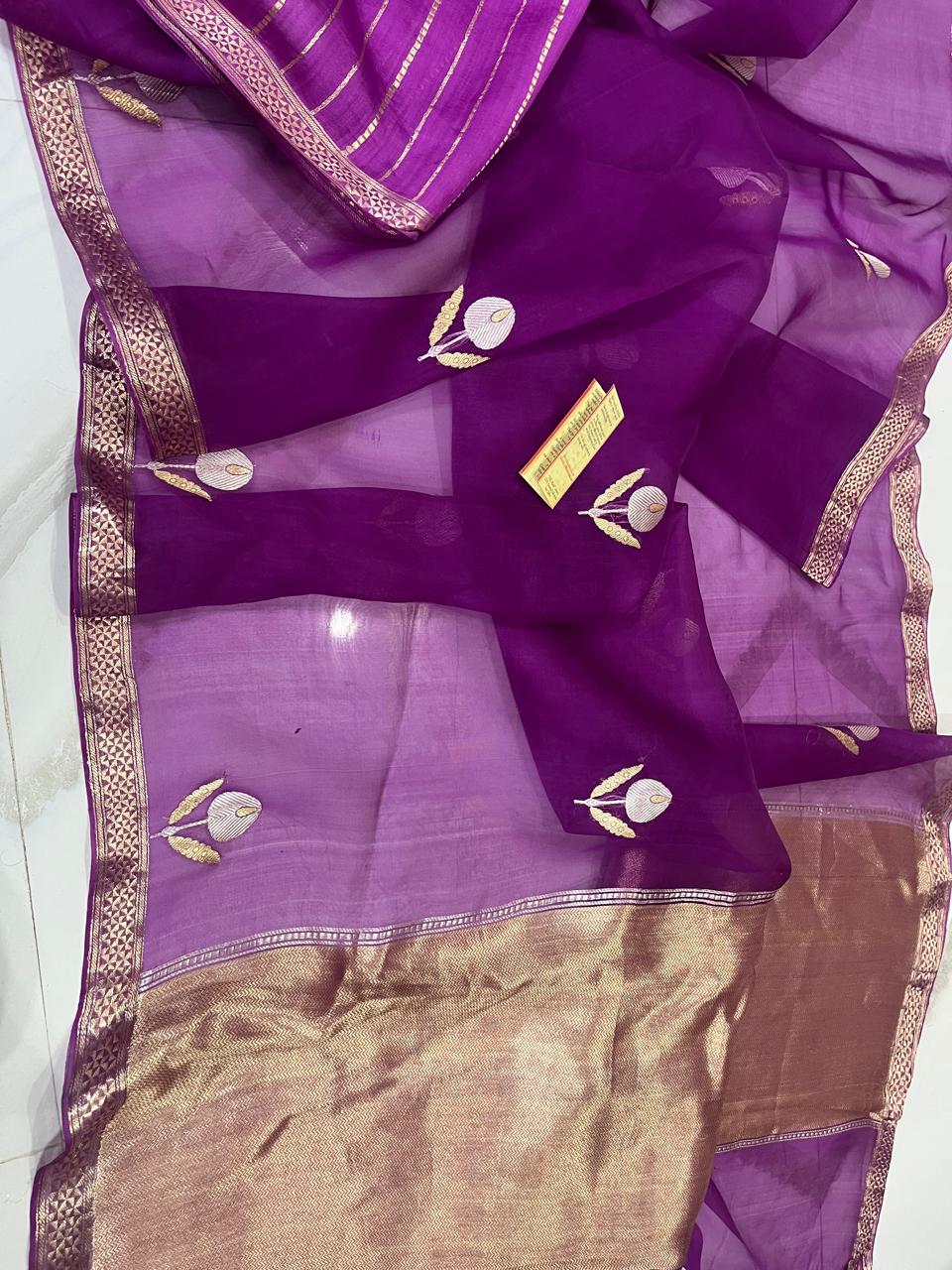 Pure Kora Organza Silk Hanloom Zari Work Saree.