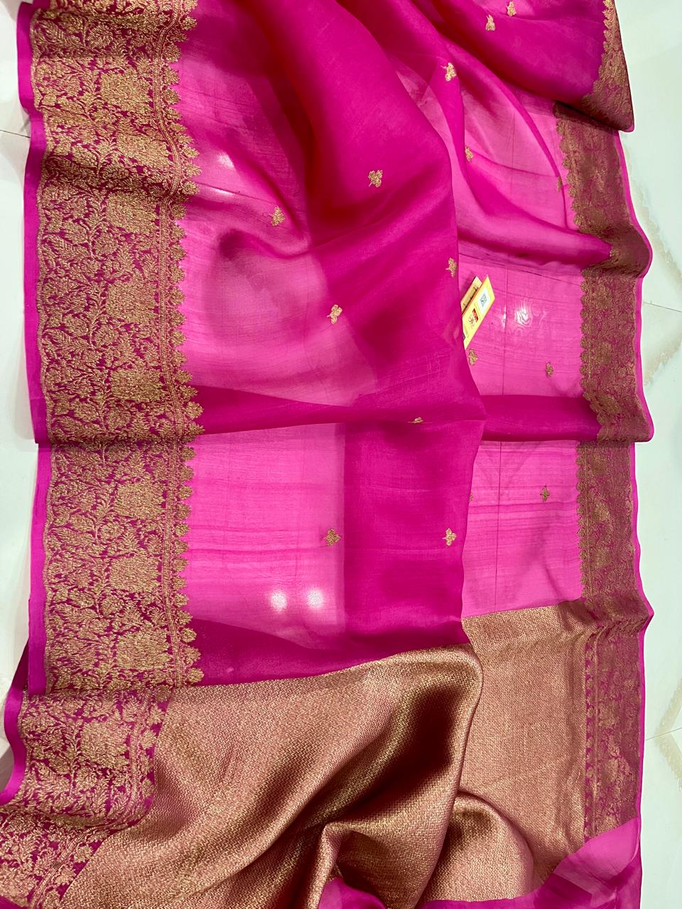 Pure Kora Organza Silk Hanloom Zari Work Saree.