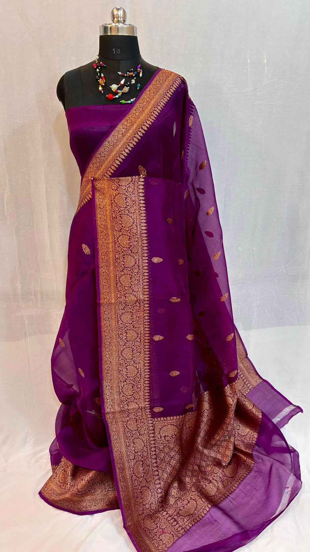 Pure Kora Organza Silk Handloom Kadhwa Zari Work Saree.