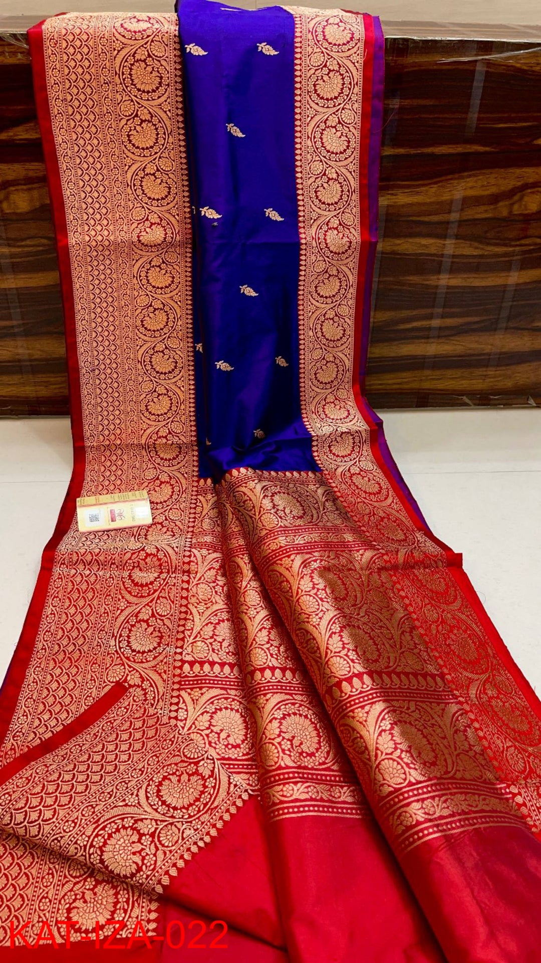 Pure Banarasi Katan Silk Saree With Antique Zari Work.