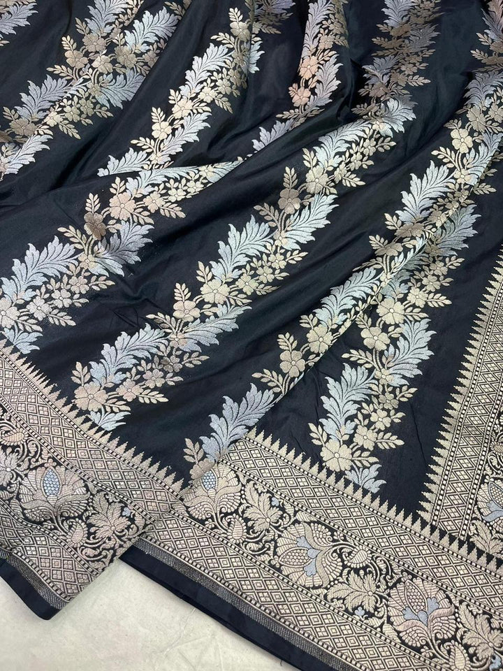 Pure Banarasi Handloom Katan Silk Saree With Beautiful  Zari Work .