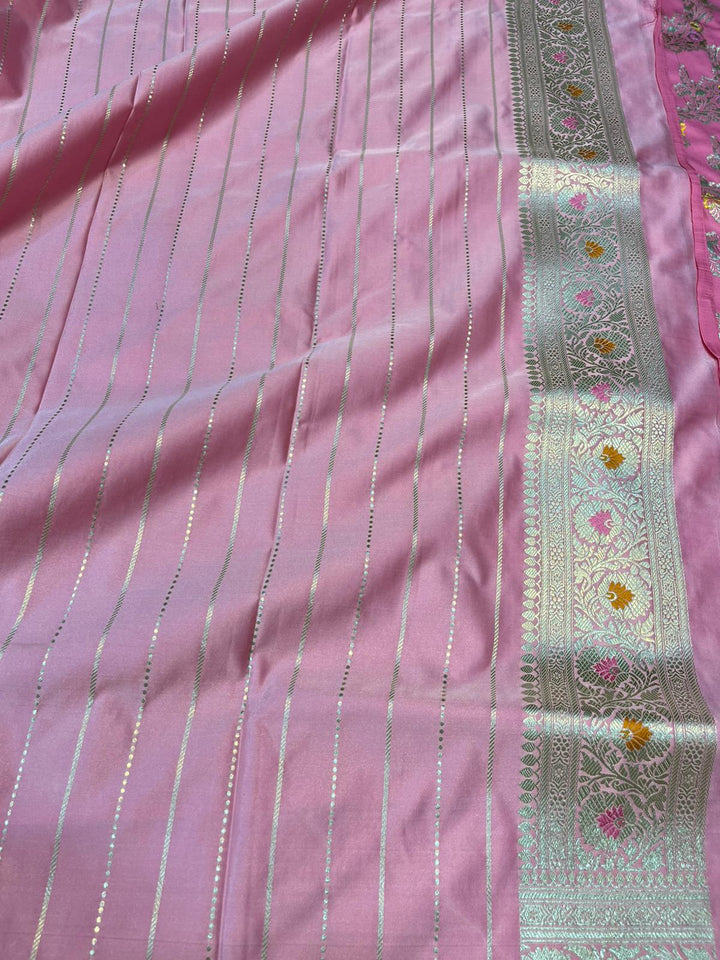 Pure Banarasi Mashru Silk Saree With Tilfi Weaved Work.