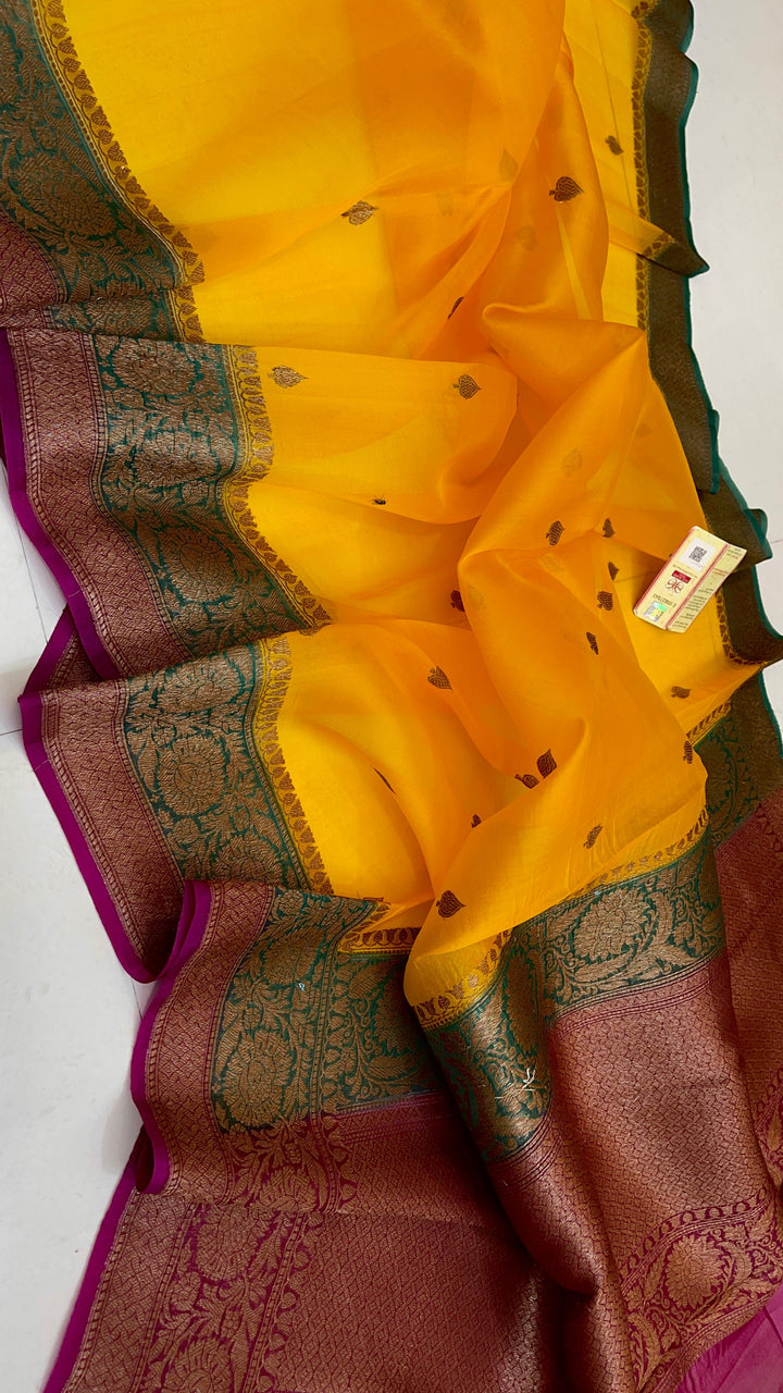 Pure Kora Organza Silk Handloom Kadhuwa Zari Work Saree.