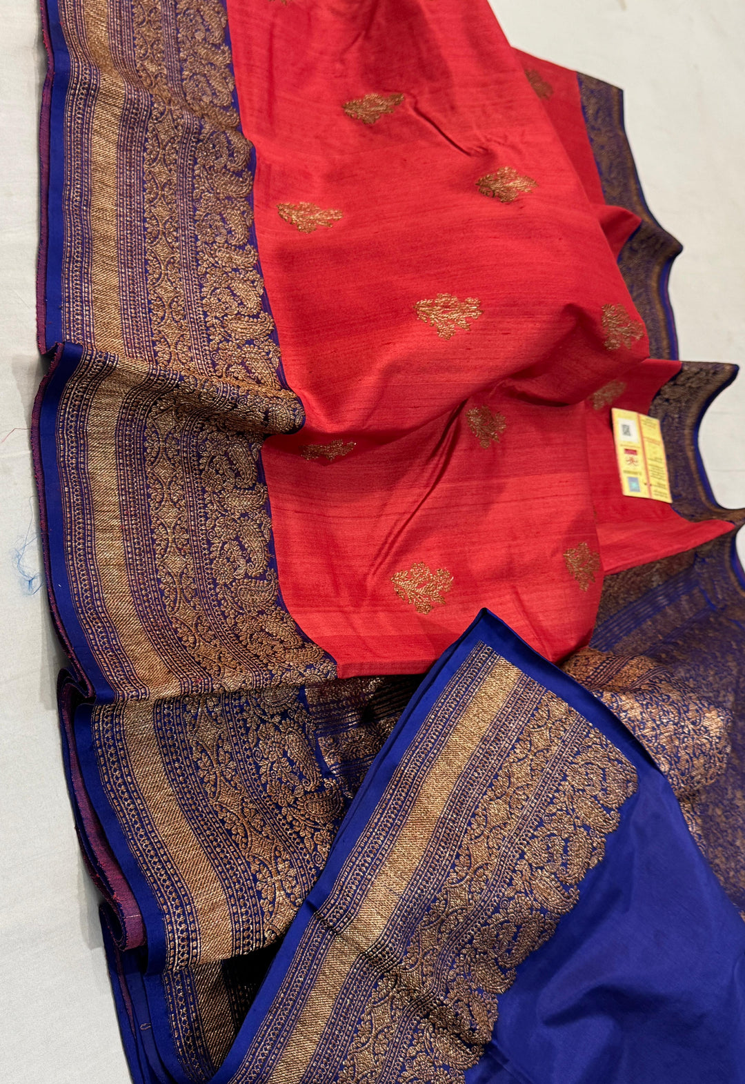 HandloomPure Banarasi Tussar Silk Saree With Kadhuwa Border Work.