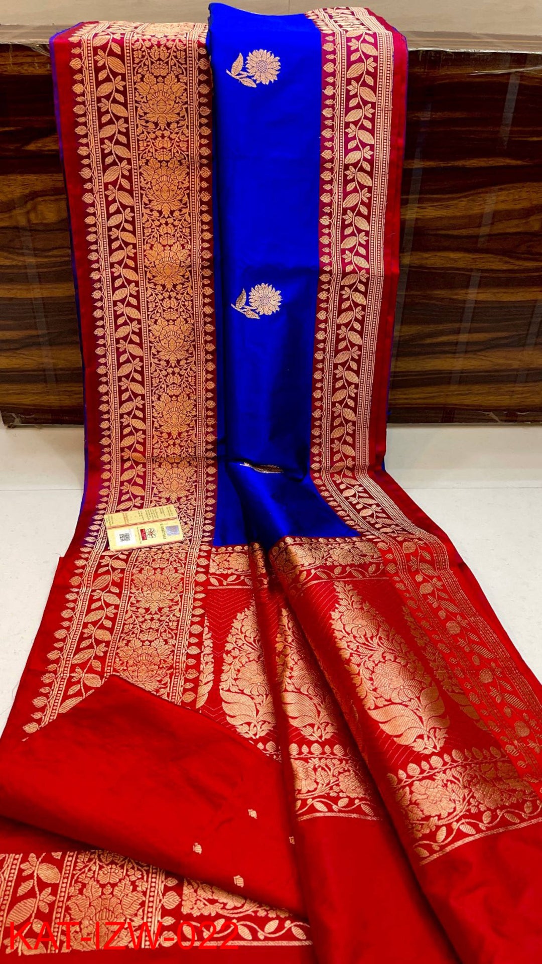 Pure Banarasi Katan Silk Saree With Antique Zari Work.