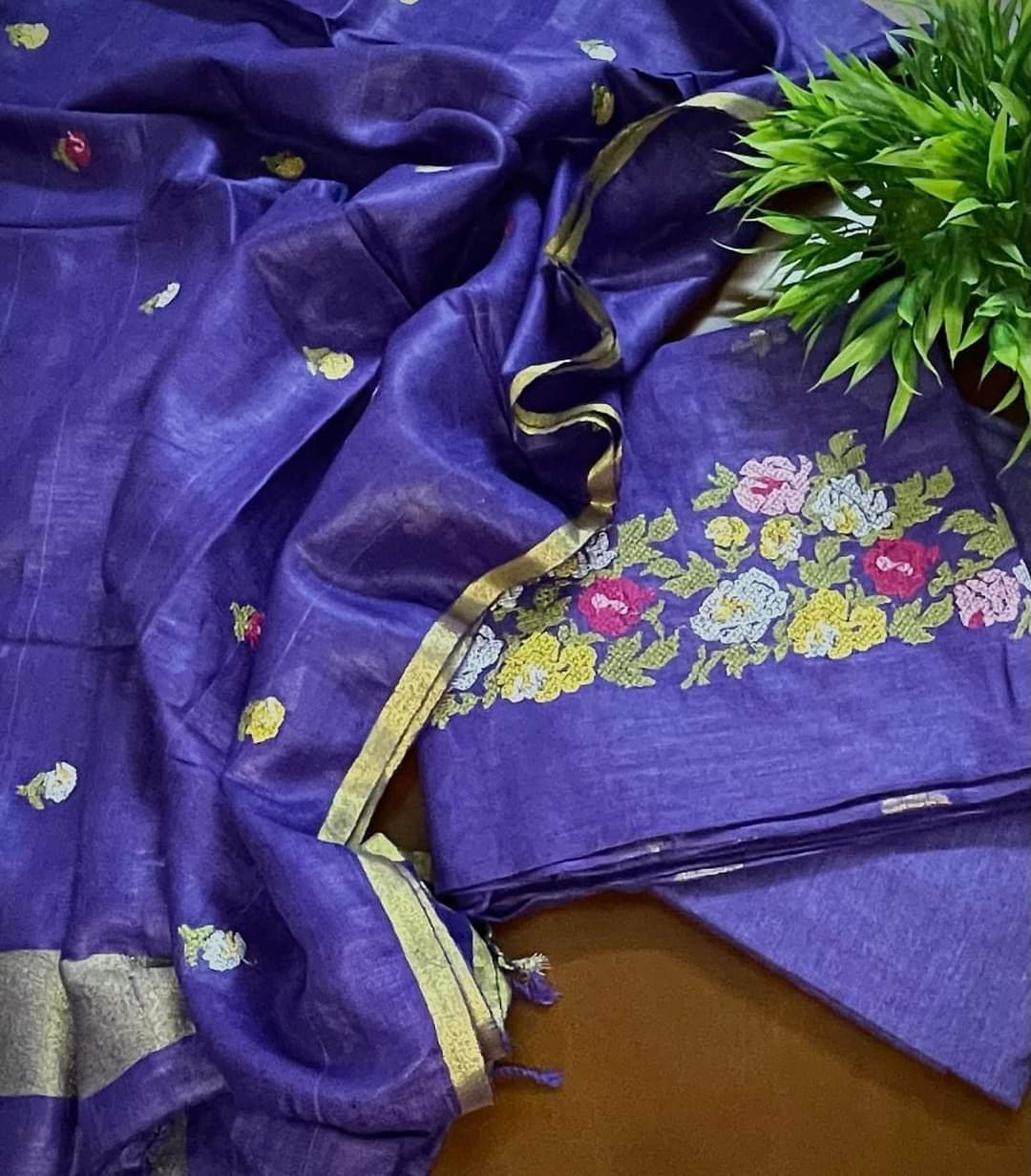 Bhagalpuri Slub Linen Embroidery Unstitched suit.