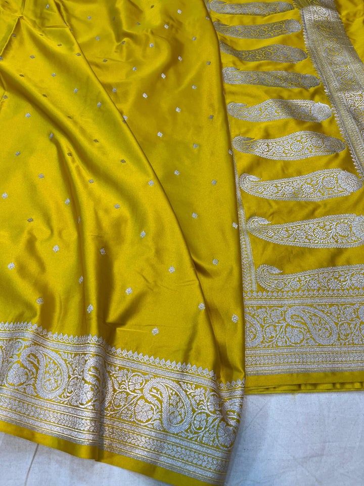 Pure Banarasi Mashru Silk Saree With Zari Work.