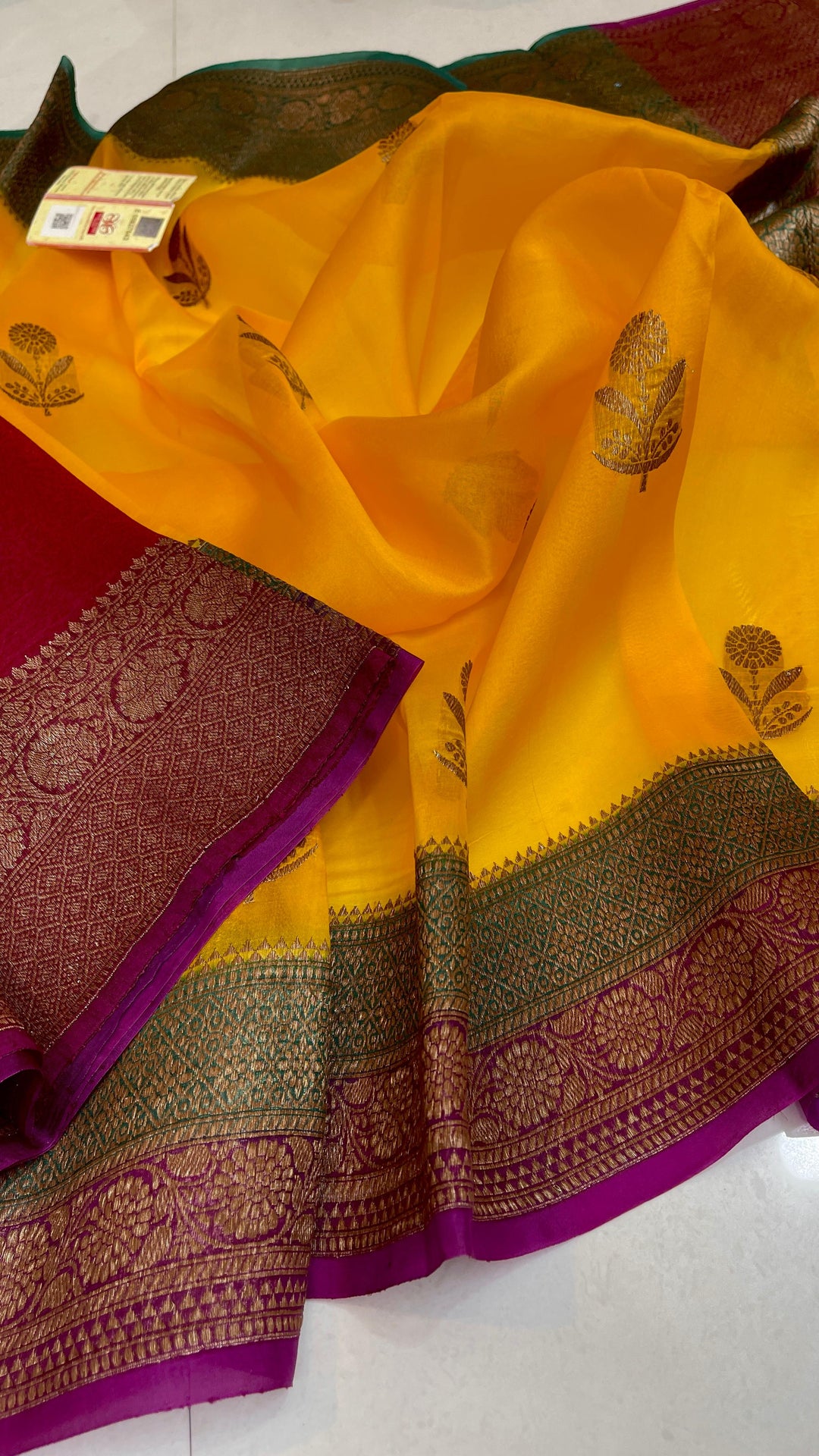 Pure Kora Organza Silk Handloom Kadhuwa Zari Work Saree.