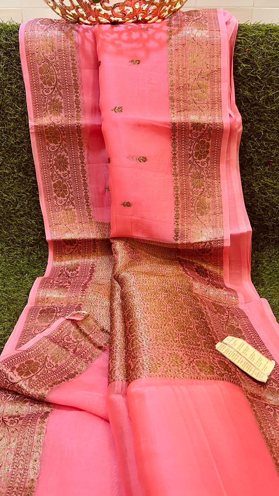 Pure Kora Organza Silk Hanloom Zari Work Saree.