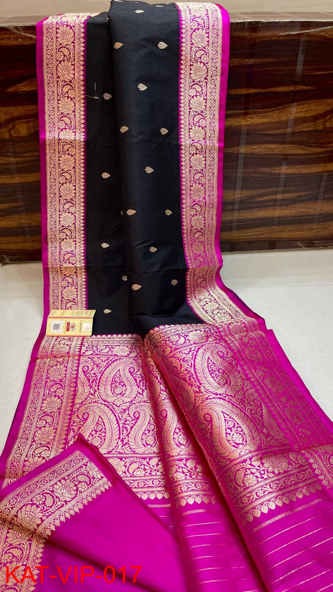 Pure Banarasi Katan Silk Saree With Antique Zari Work.