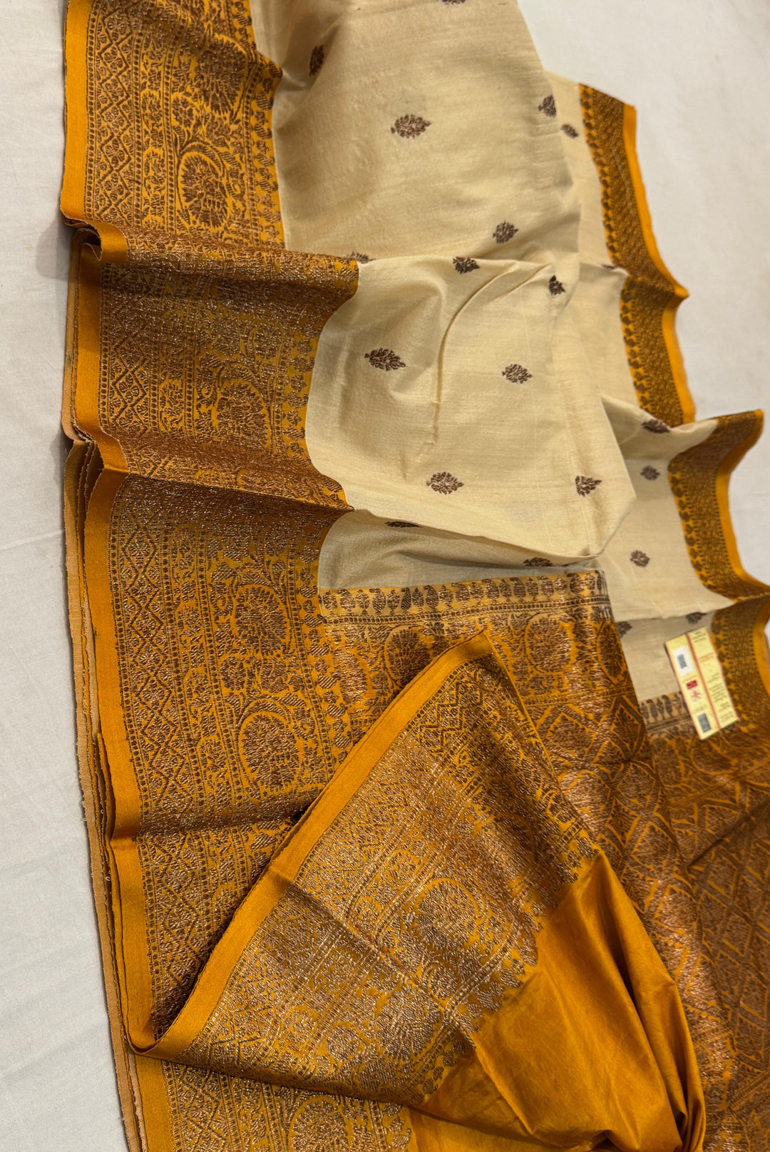 HandloomPure Banarasi Tussar Silk Saree With Kadhuwa Border Work.