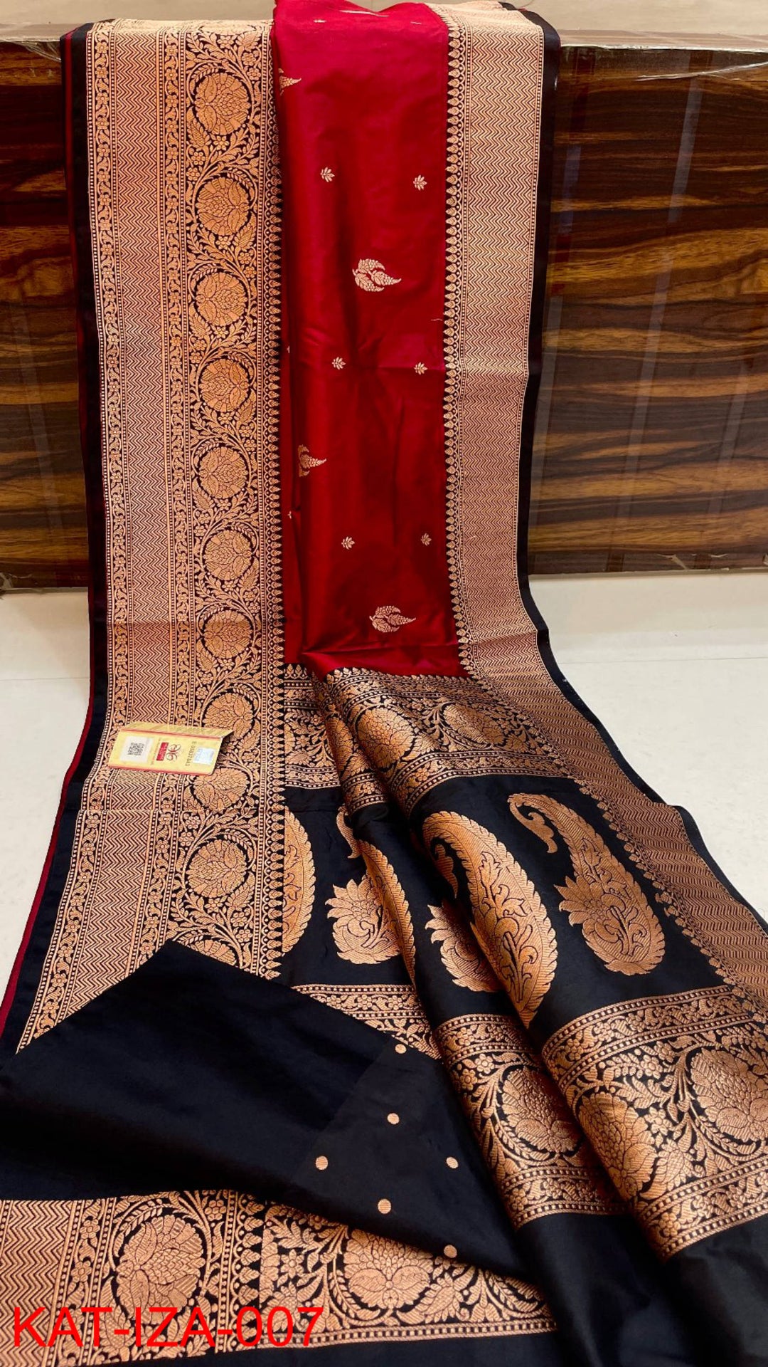 Pure Banarasi Katan Silk Saree With Antique Zari Work.