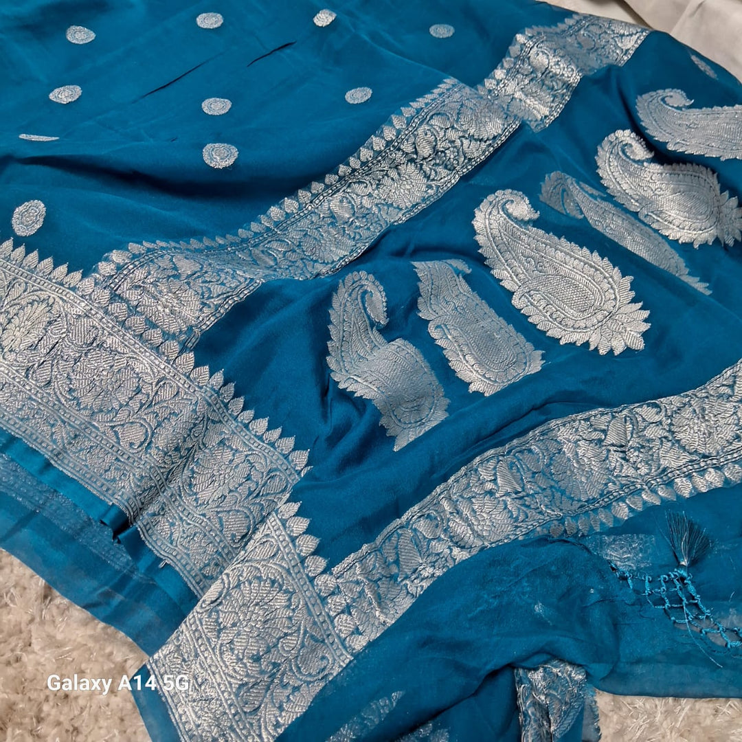 Pure Hand loom  Khaddi Georgette Saree with Silver Zari Weaving blouse