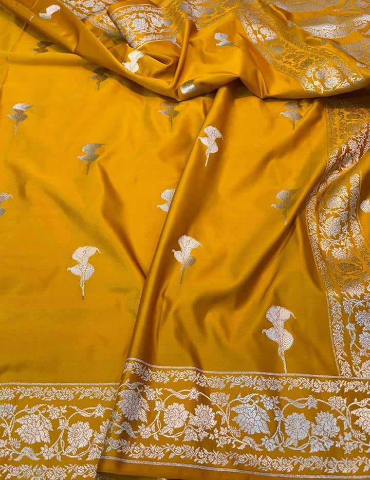 Pure Banarasi Mashru Silk Saree With Zari Work.