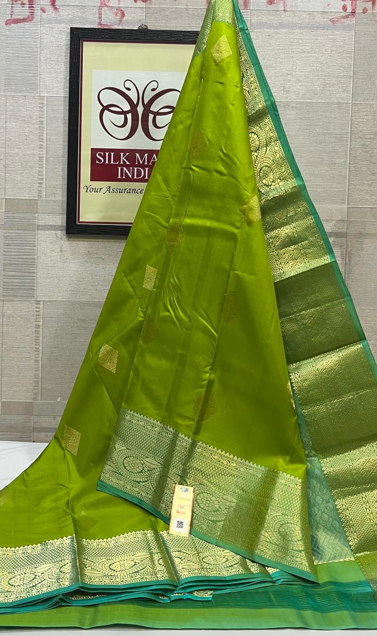 Kanchipuram Pure Handloom Soft Silk Saree.