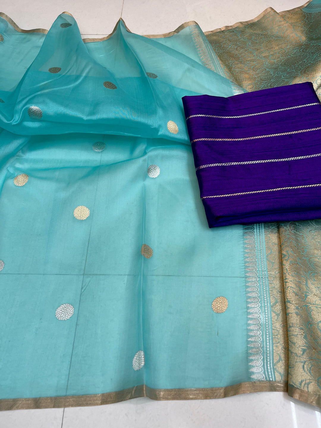 Pure Kora Organza Silk Handloom Zari Work Saree.