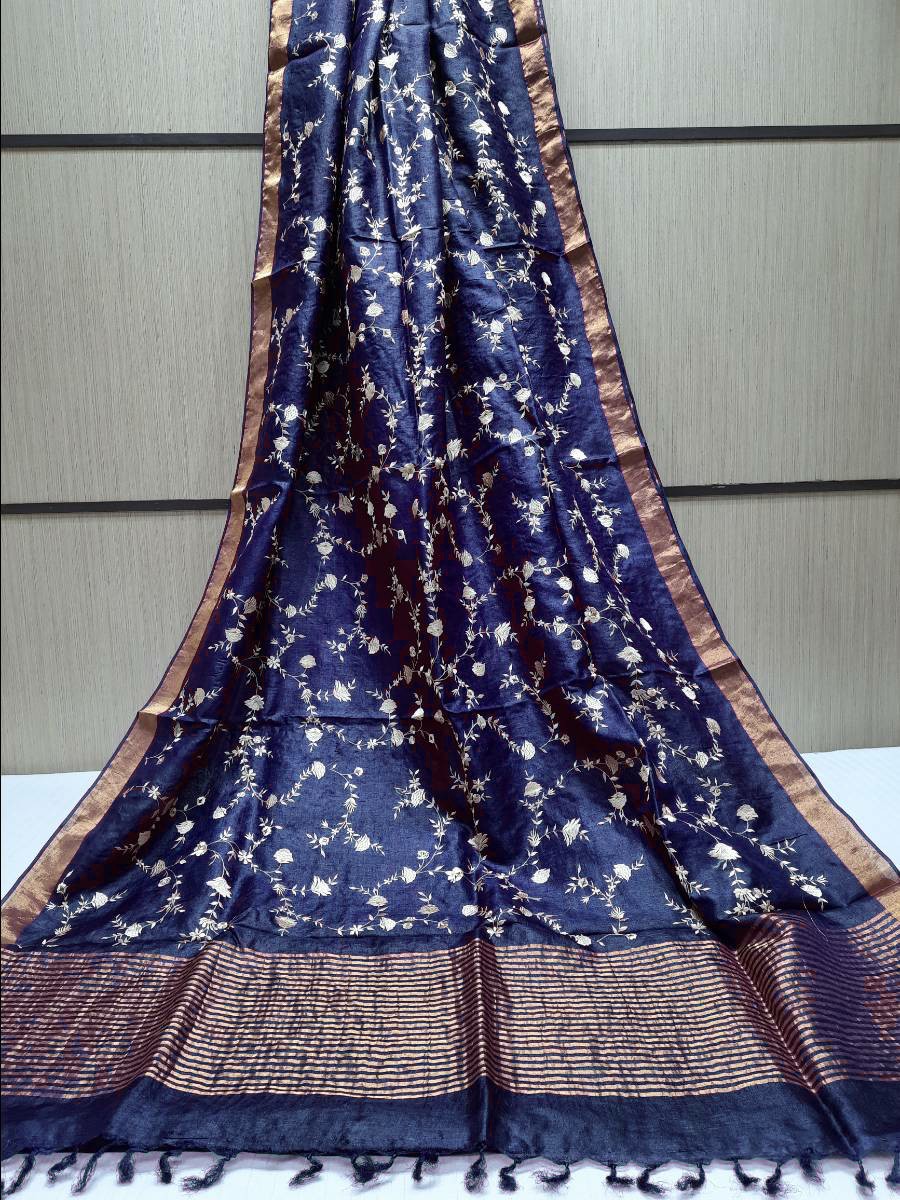 Pure Hand woven Banarasi Tussar Moonga Silk Sarees With /Blouse Contrast/ Smooth & Soft Fabric ( length- 6.3 meter )