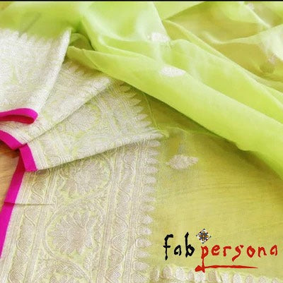 Green Color Pure Hand loom Khaddi Chiffon Georgette Saree with Silver Zari Weaving