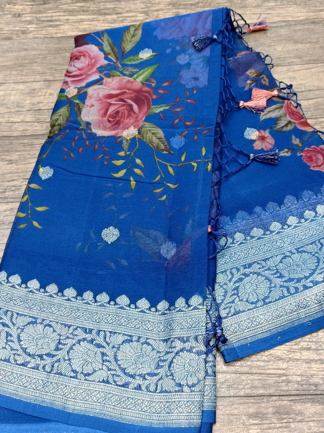 Pure Khaddi Georgette Digital Print Saree With Silk Mark Certificate ( length- 6.3 meter )