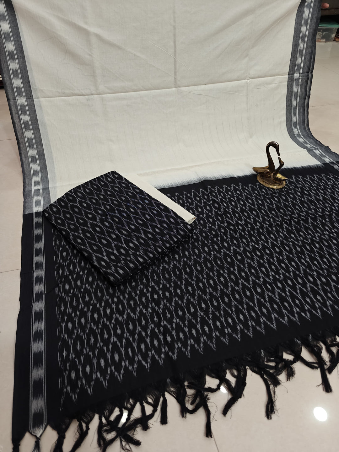 Pure mercrized Ikkat Cotton Unstitched Suit.