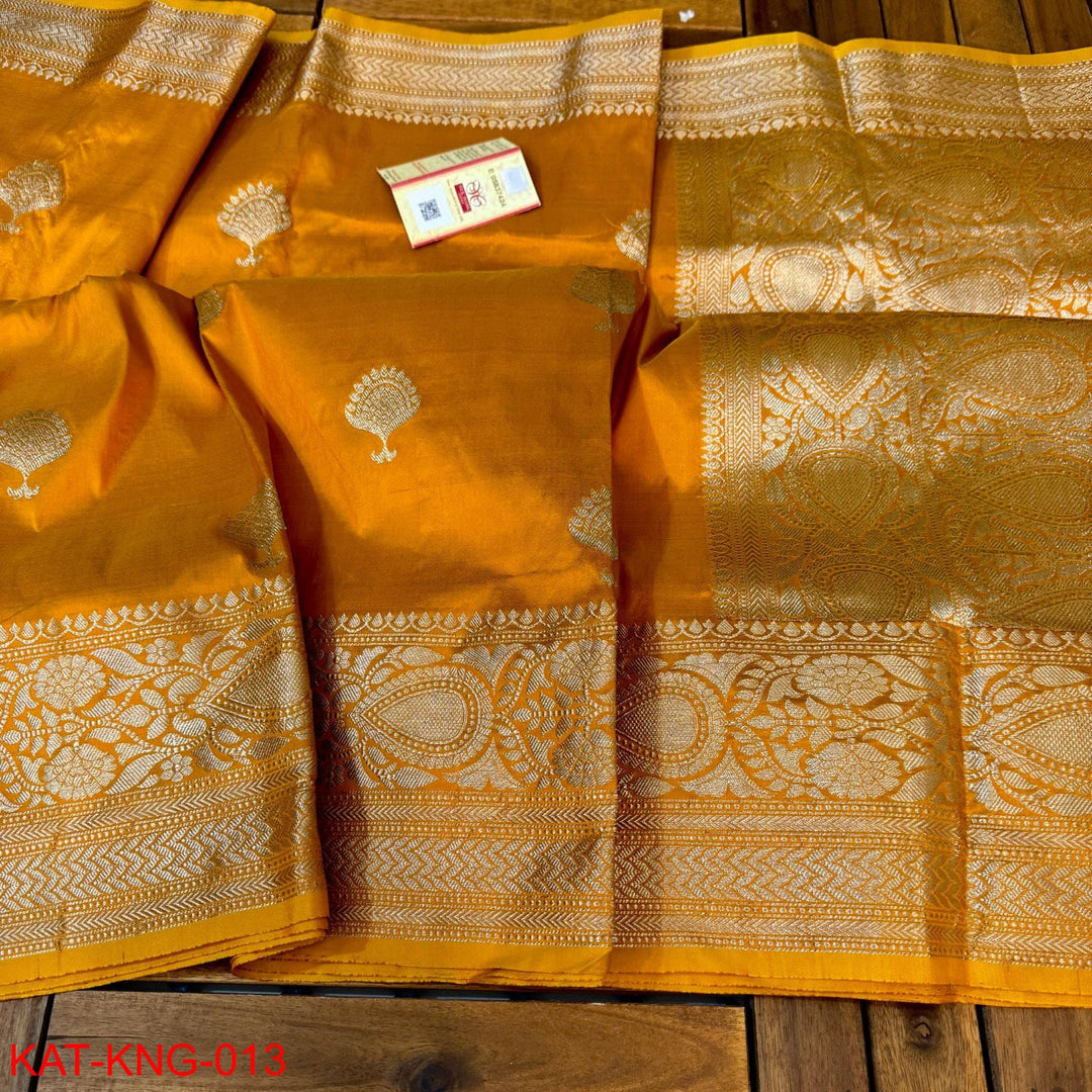 Pure Kanjivaram Silk Hand weaved saree With Blouse. ( length- 6.5 meter )