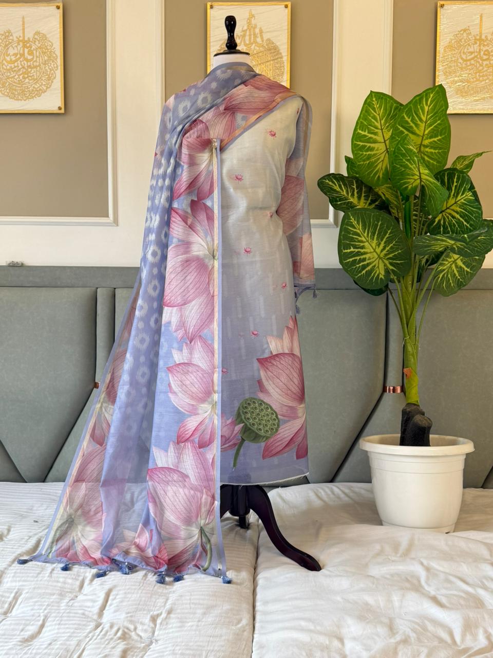 Banarasi Chanderi Silk 3 Pc Unstitched Suit With Digital Print Dupatta And Top