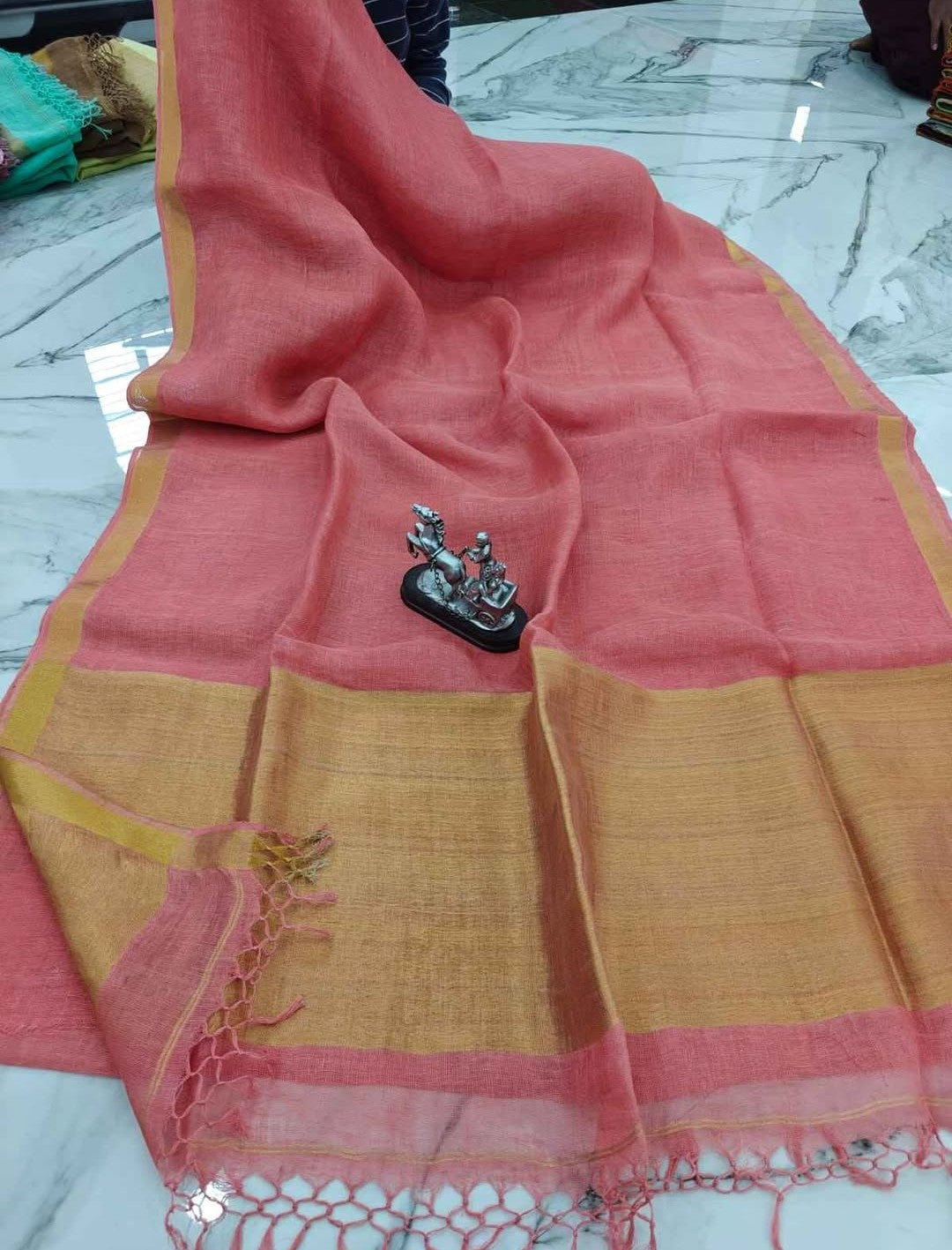 Premium Jayasree Linen Saree with Rich Golden Border & Running Blouse Piece
