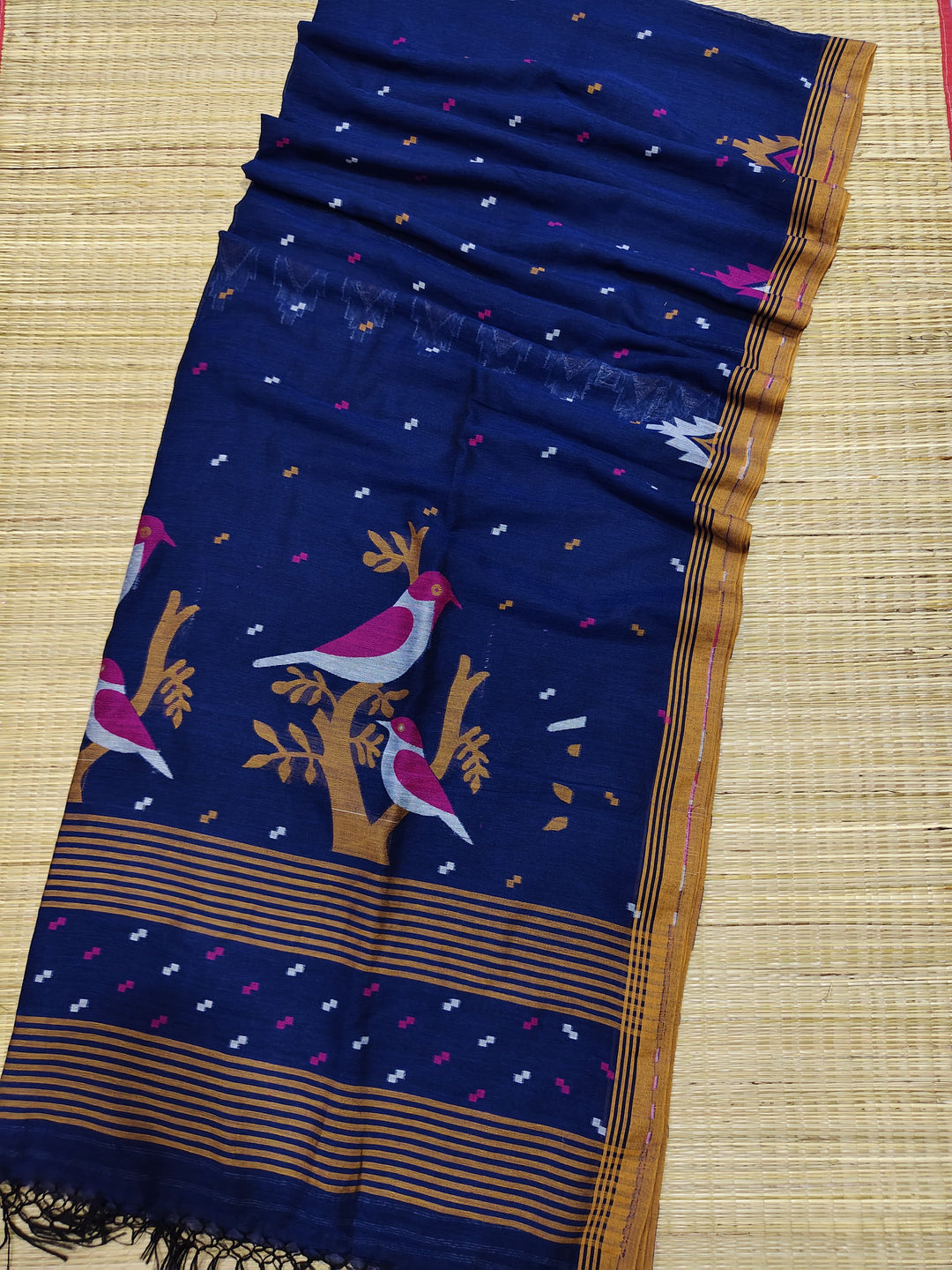 Pure Cotton Handloom Jamdani Bird Motif Saree With Blouse