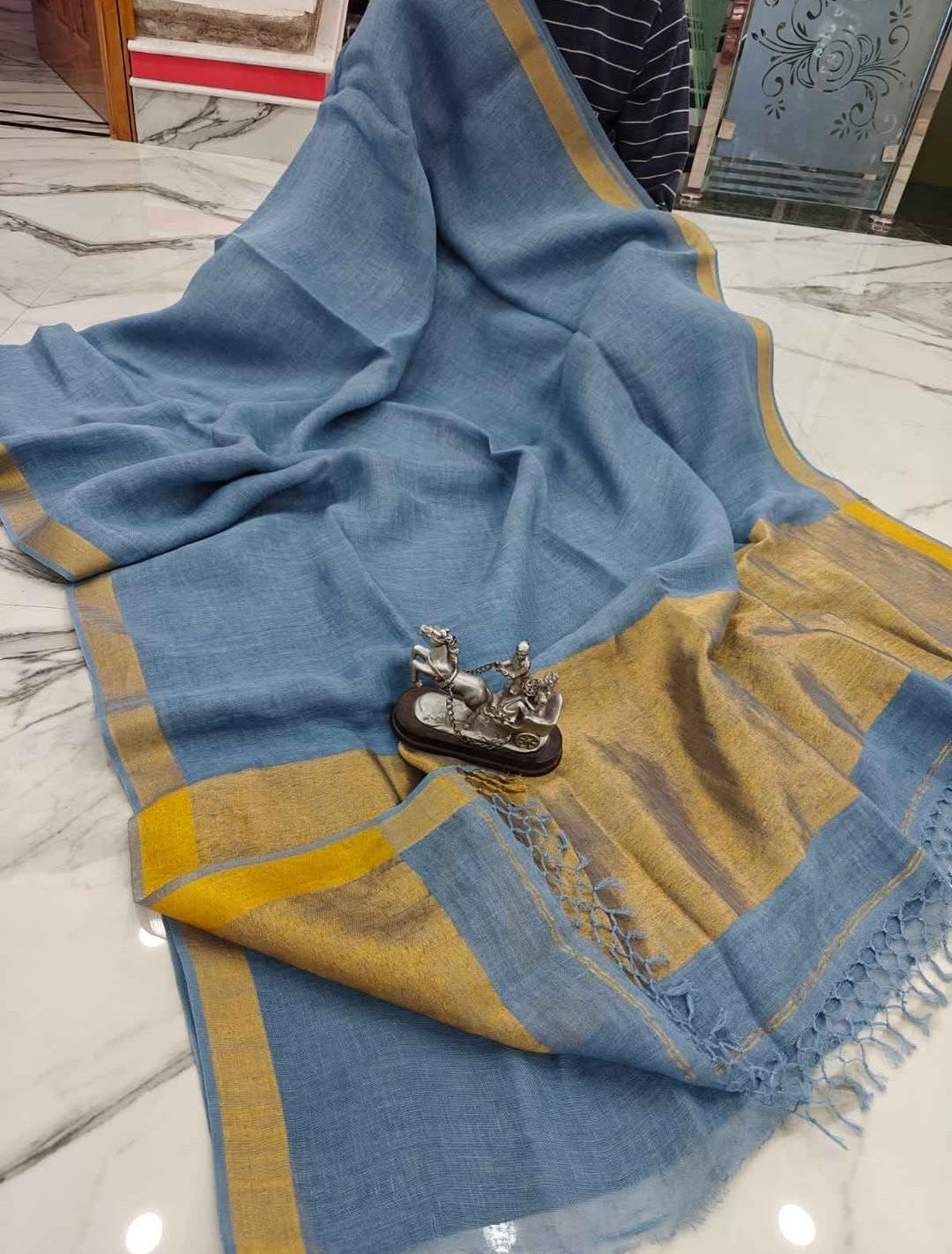 Premium Jayasree Linen Saree with Rich Golden Border & Running Blouse Piece