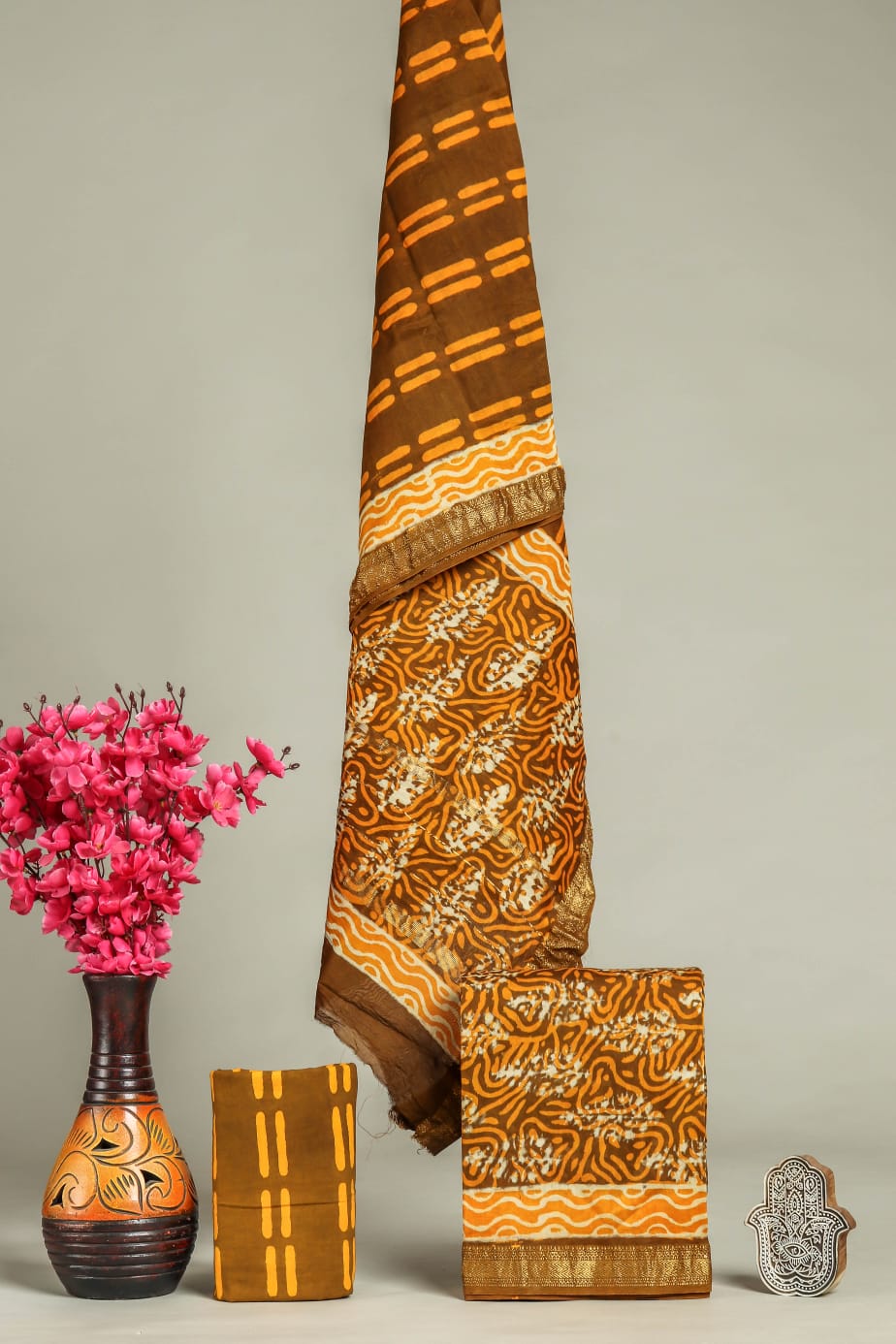 Pure Maheshwari Silk Hand block print Unstitched Suit.