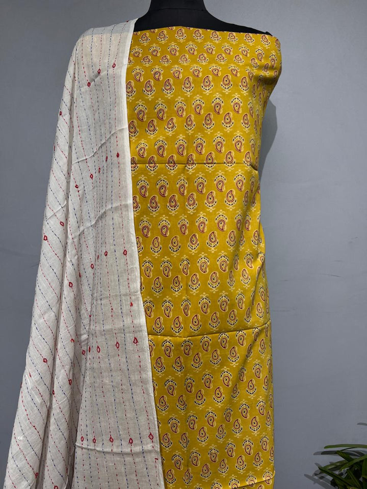 Pure Cotton Azrakh Print Unstitched suit With Dupatta.