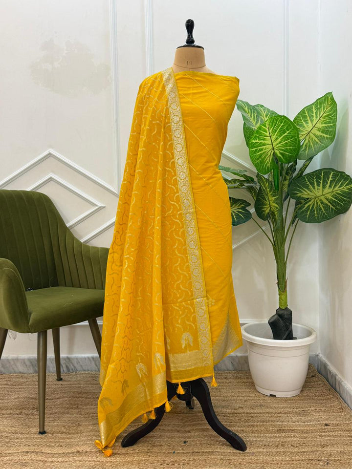 Banarasi Mashur Silk jacquard workUnstitched suit .