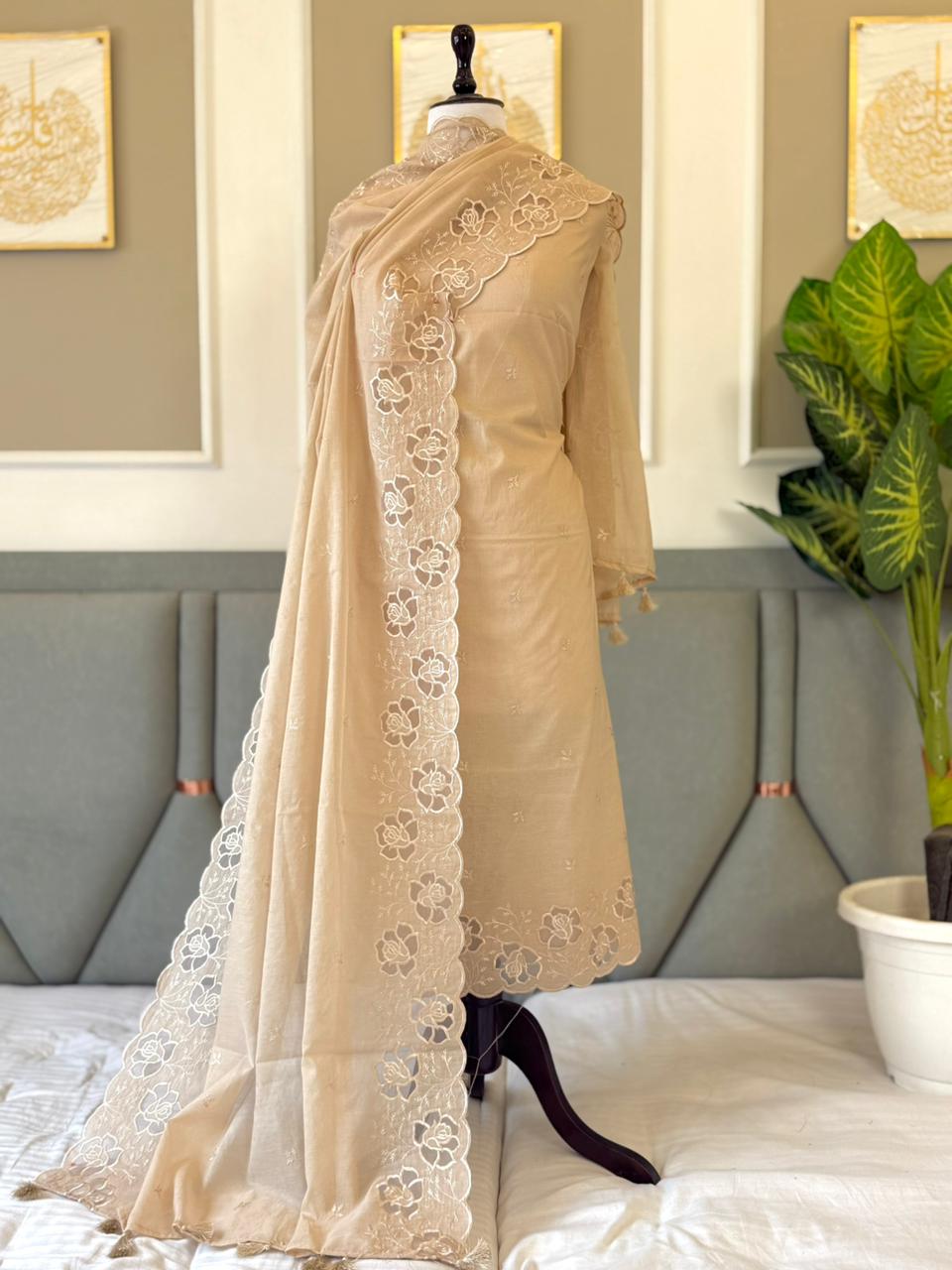 Banarasi Mul Chanderi Embroidery Work Unstitched Suit