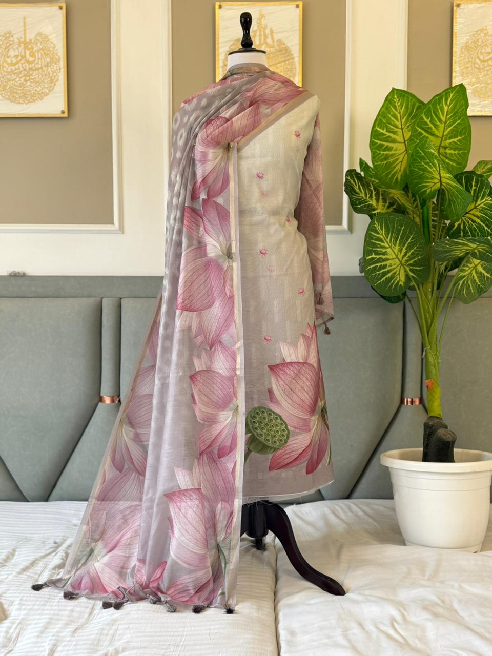 Banarasi Chanderi Silk 3 Pc Unstitched Suit With Digital Print Dupatta And Top