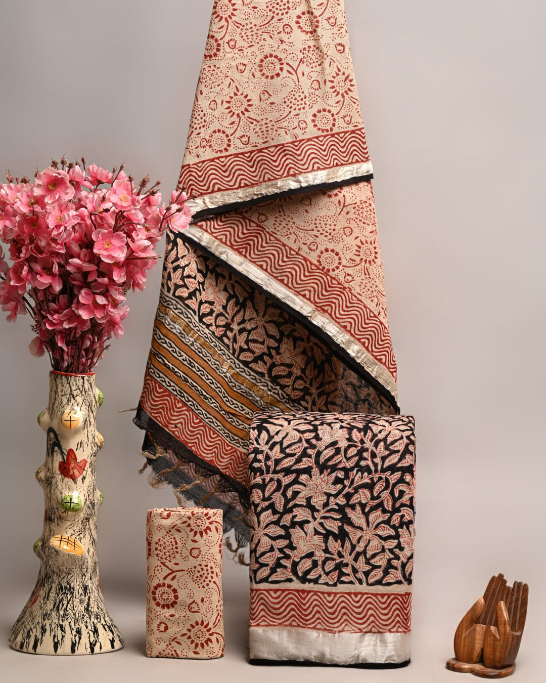 Hand Block Printed Linen Unstitched Suit .