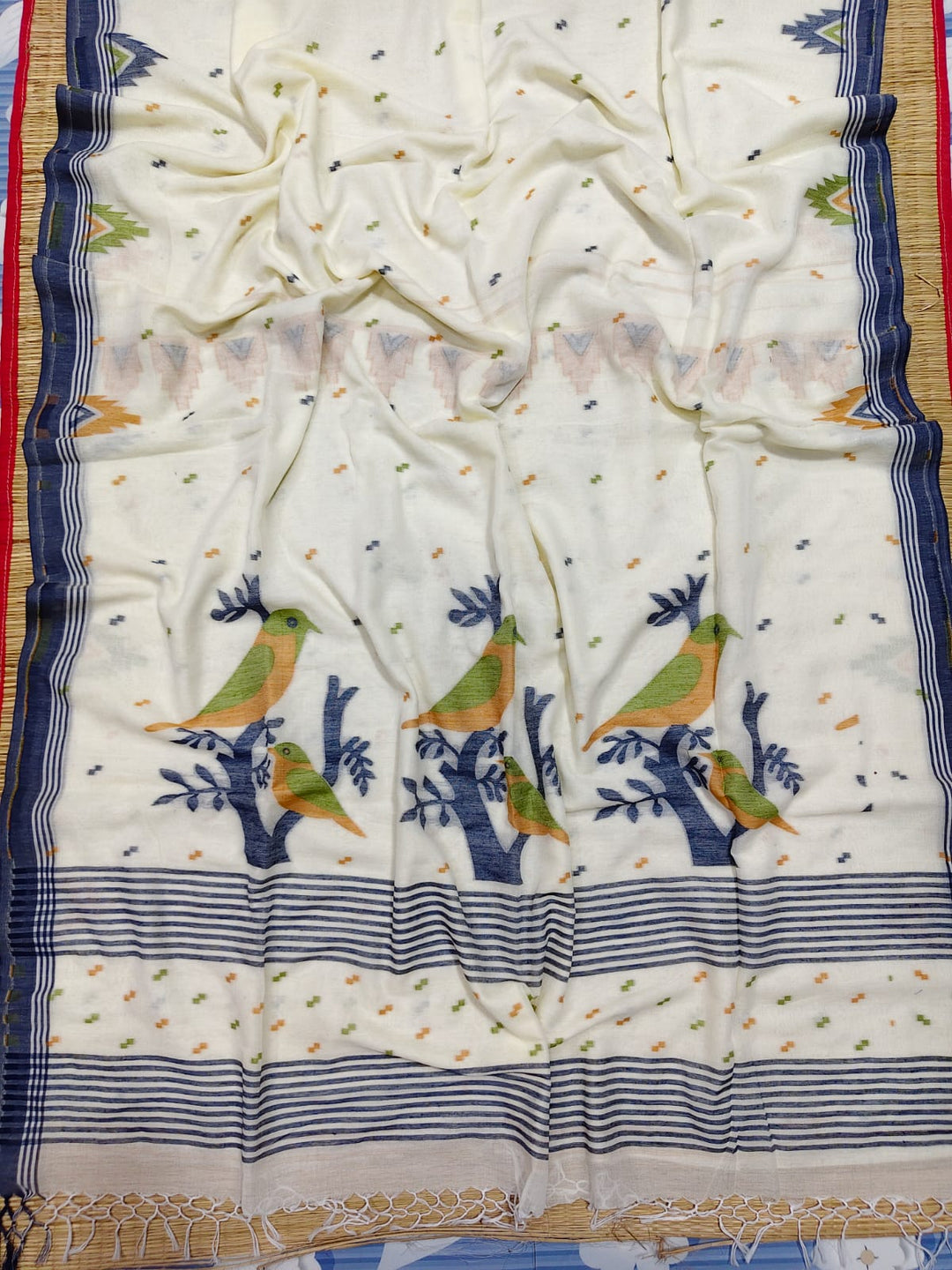 Pure Cotton Handloom Jamdani Bird Motif Saree With Blouse