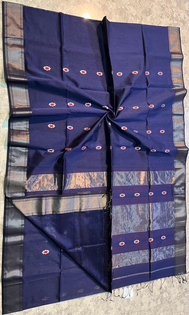 Handloom Maheshwari Silk Saree With Blouse.