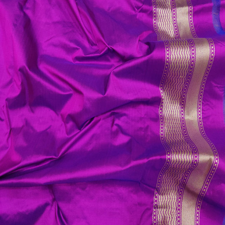 Pure Katan Silk Handwoven Kadwa And Gold Zari /Resham Meenakari Alfi Buit Work Saree.