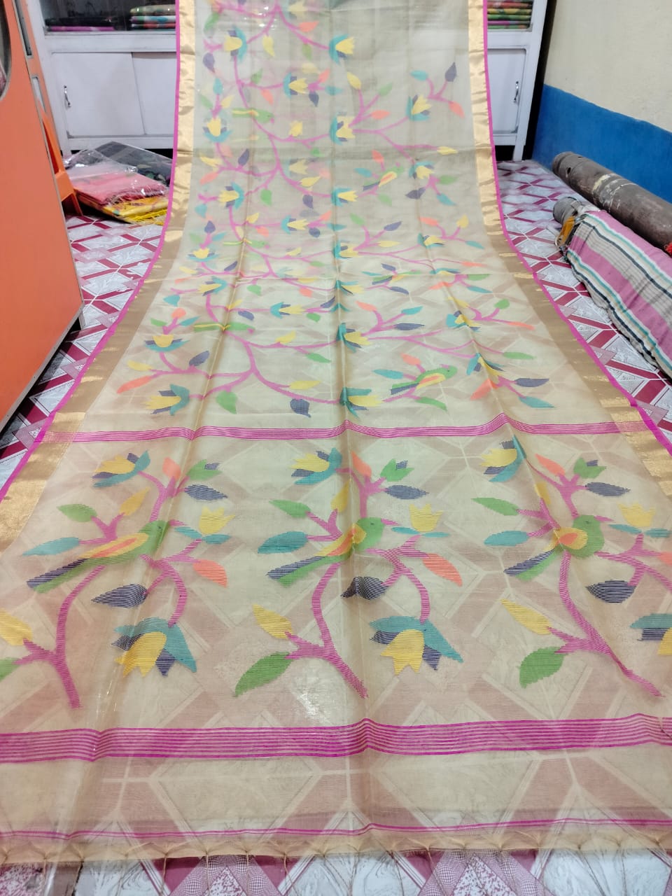 Pure Muslin jamdani Saree With Running Blouse. ( Length- 6.3 meter )