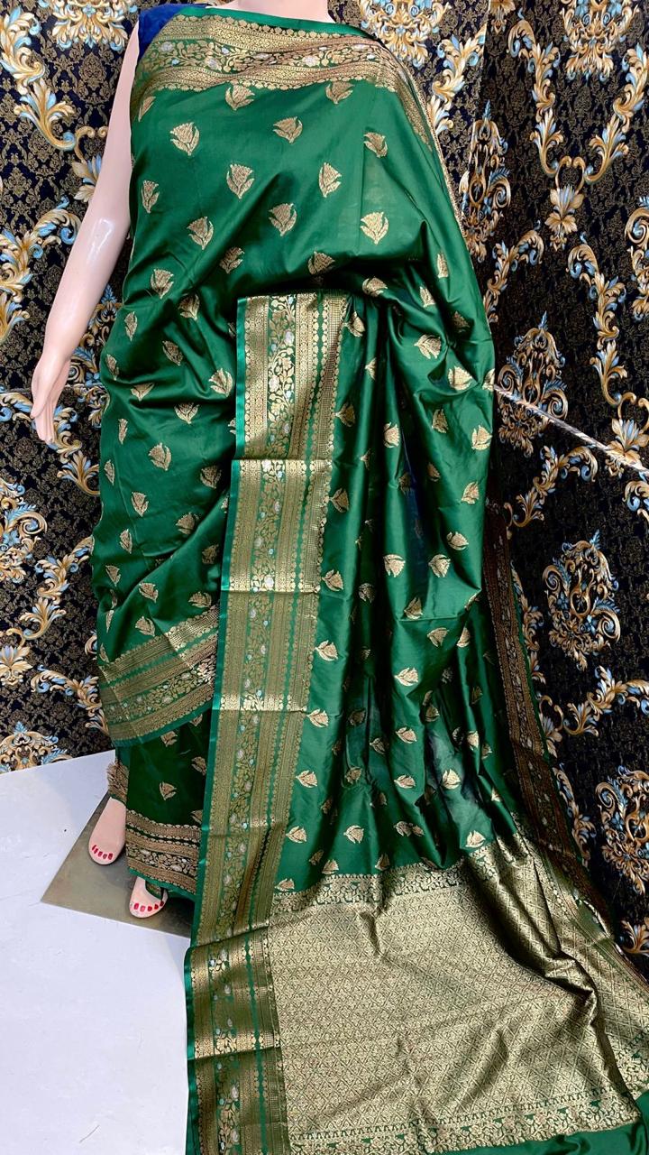 Handloom Banarasi Semi Soft Silk Saree.