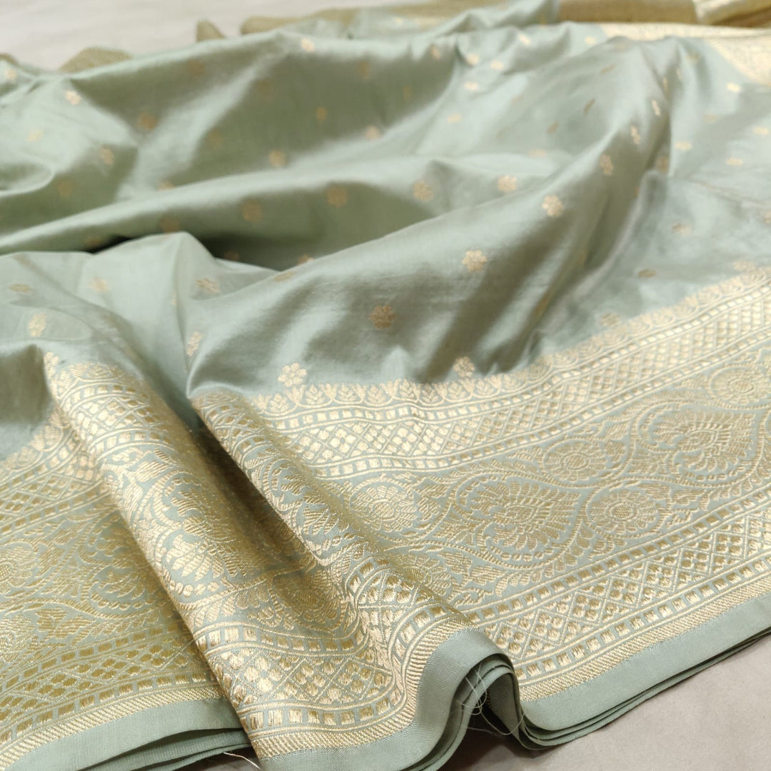 Pure katan silk Handwoven all over gold zari booties weaved very beautiful piece of Banarasi saree